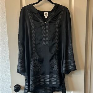 Ivy Jane Black Embroidered Tunic